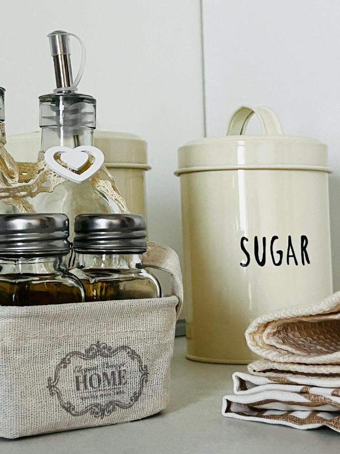 Shuby Home San Pietro Vernotico Esterno foto