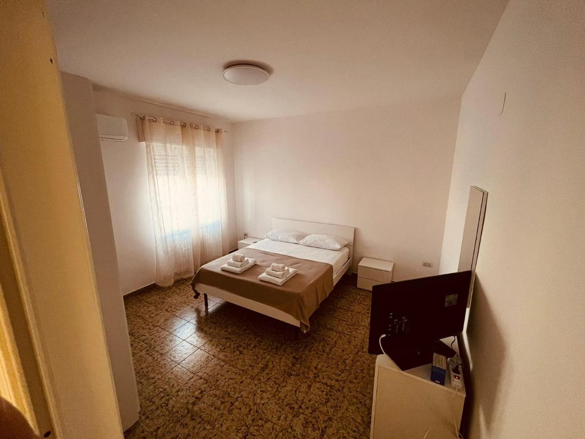 Shuby Home San Pietro Vernotico Esterno foto